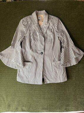Cabi White & Navy Striped Blazer – Size 10